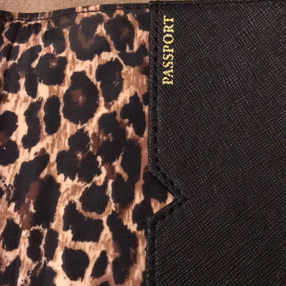 Victoria’s Secret Leather Passport Cover - Picture 6 of 7